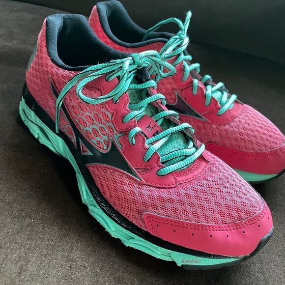 XLNT Mizuno Wave Inspire 11 Tomato Red Seafoam Green Black Womens 8 US 38.5 EUR - Picture 1 of 10